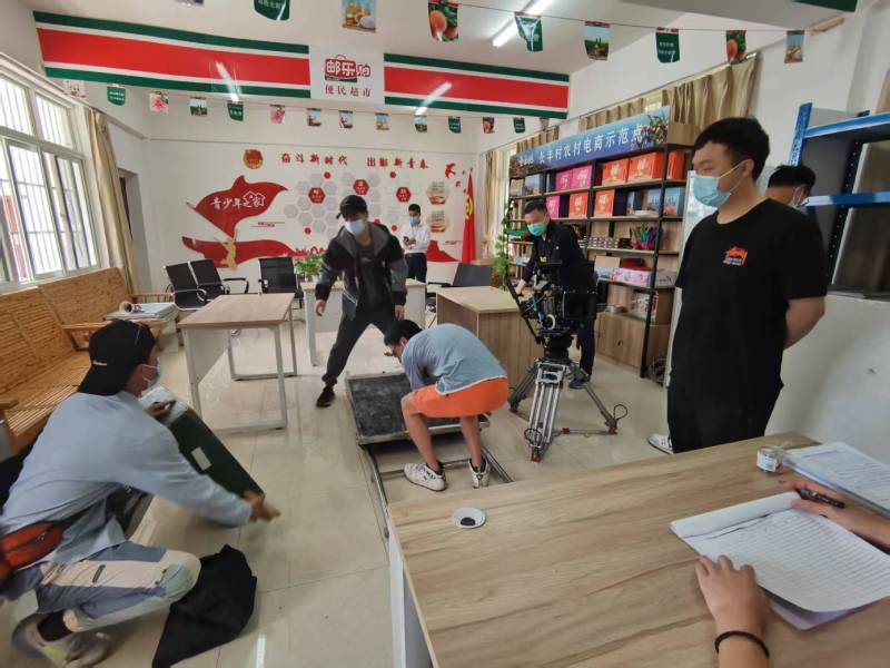 平顶山广告片拍摄公司：极简主义践行者，少即是多的视觉哲学
